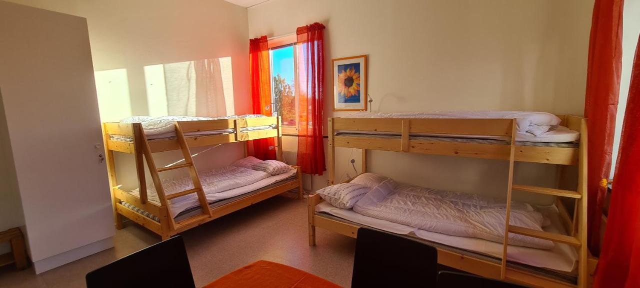 Kg Sleepover & Staellplats Karl Gustav Luaran gambar