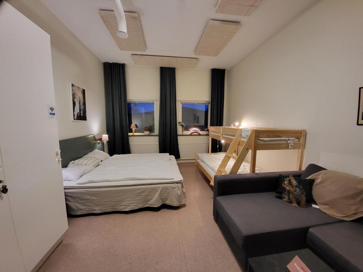 Kg Sleepover & Staellplats Karl Gustav Luaran gambar