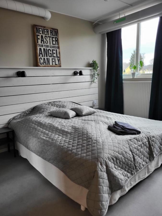 Kg Sleepover & Staellplats Karl Gustav Luaran gambar